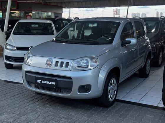 FIAT UNO 1.0 EVO VIVACE 8V FLEX 4P MANUAL FIAT UNO 1.0 EVO VIVACE 8V FLEX 4P MANUAL
